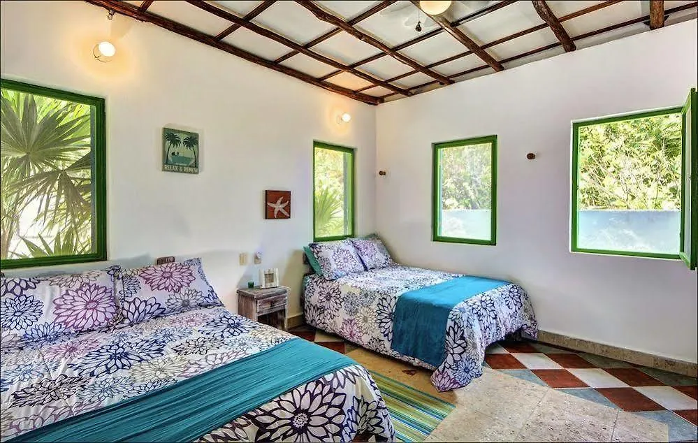 別荘 Beach Front House At プエルト・モレロス メキシコ
